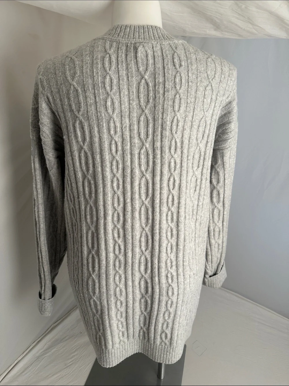 Alo Athletic Heather Cable Knit Winter Bliss cardigan